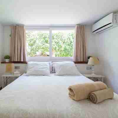 Apartment in Maspalomas with spacious garden, 30 m to the beach. Private garage Rooms