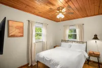 Cozy 2-Bedroom Dunnellon Abode