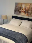Creek Side Large 1 Bd Basement Apt in Roswell