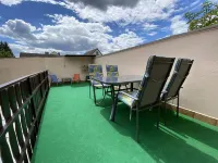 Bright and cozy vacation apartment with covered balcony in Mediterranean style! Các khách sạn ở Klusserath