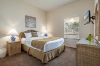 NEW! Welcome to our beautiful and cozy 3-BR, 2-bath retreat near Disney!