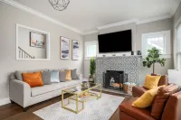 !NEW! MCM Retreat in Downtown Decatur Các khách sạn ở DeKalb County