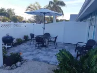 Drift Inn B, Heated Pool, Beach and Amenities, 2-3 min walk