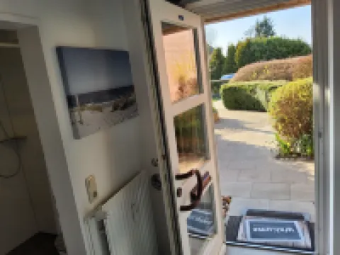 Renovated 2-room apartment, bright and friendly, dogs are welcome