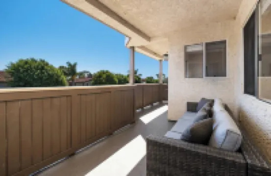 Coastal NEWLY RENOVATED Condo in Dana Point. Walking distance to the Salt Creek!