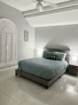 La Casita cozy 3 bedroom 2.5 bath with BBQ pit! Hotels near Town & Country Shopping Center