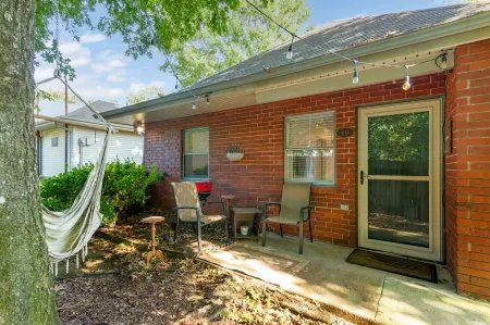 Secluded Pleasant Valley Hideout