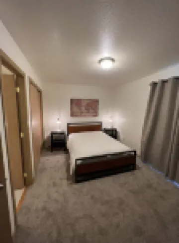 Gina’s 5th Avenue has the comforts of home.