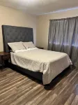 Quiet 1bed/1bath condo with free parking