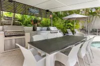 Noosa Tropicana - Airport Shuttle