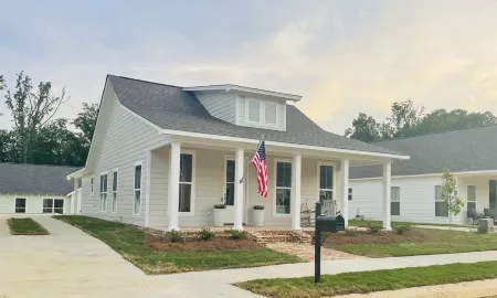 BRAND NEW GAMEDAY HOUSE in STARKVILLE! 3-Bedrooms/2 BA, 2-miles to campus!