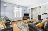 Kid-Friendly, Family Homebase Only 2 Blocks to Lake Superior - Dine Hike Explore