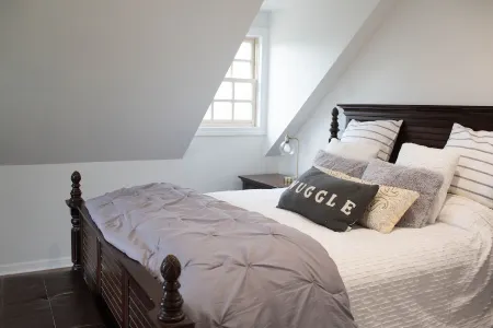 Beautiful, Relaxing Farm Retreat with amazing grounds