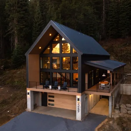 Modern Luxe Cabin w/ Sauna, Hot Tub, and Lake Views