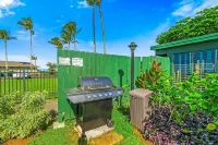 Tropical Oceanfront Piece of Paradise, Every Room with Ocean Views and A/C! Hotels in Princeville