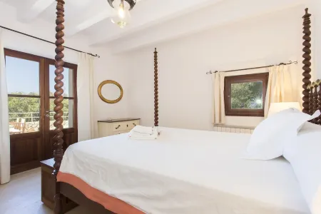 Villa With Private Pool with Sea Views . Homely  traditional majorcan house