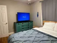 Cute cottage near the Navy base Hotels in Warrington