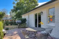 Great location, 10 min. to downtown and hospitals