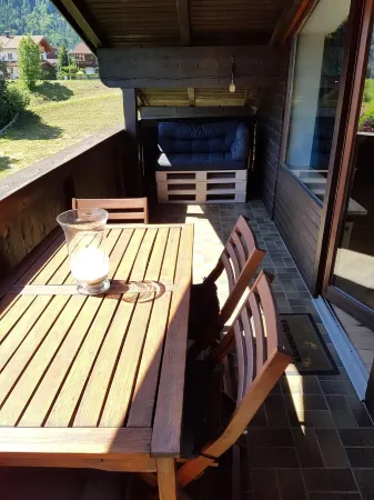 Cozy attic apartment in Inzell, great location, super mountain view, 75 sqm Отели в г. Инцелль