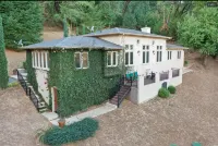 Stay surrounded by Fitch Mountain Park and Open Space Preserve. Hotels near Charles M. Schulz–Sonoma County Airport