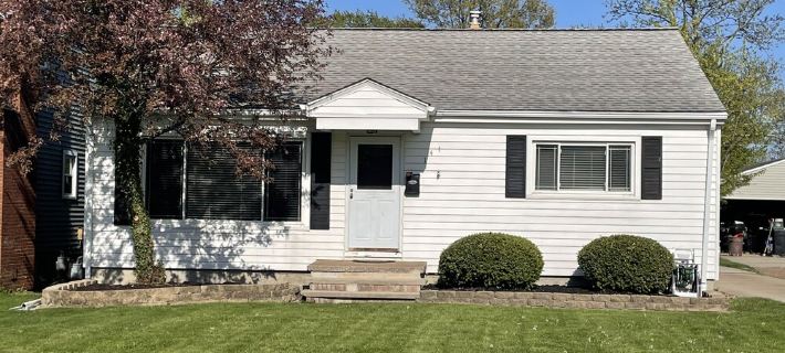 Avon Lake- The Lake House Hotels in Lorain County