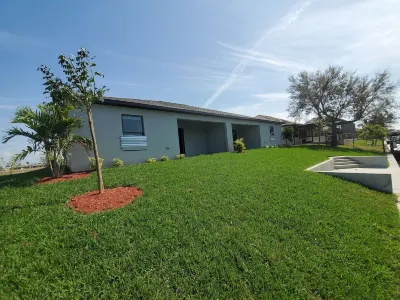 Gulf access Villa Luna available in SW Cape Coral