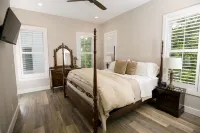 Up North, down South in Brevard, NC - Close to Lumber Arts District and Downtown