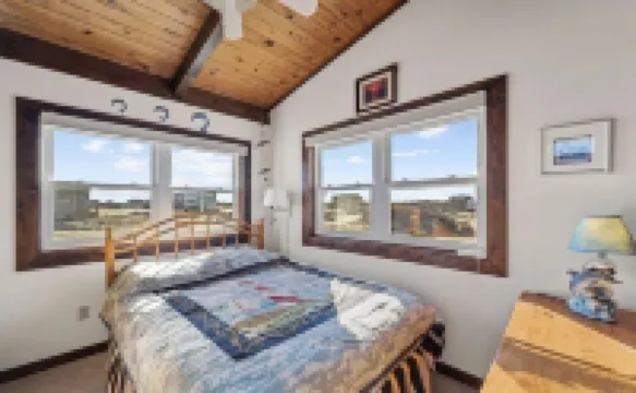 Gorgeous 6Br House, Wild Horses, Stunning Views! Private Parking. 4WD Required. Hotels in Fruitville