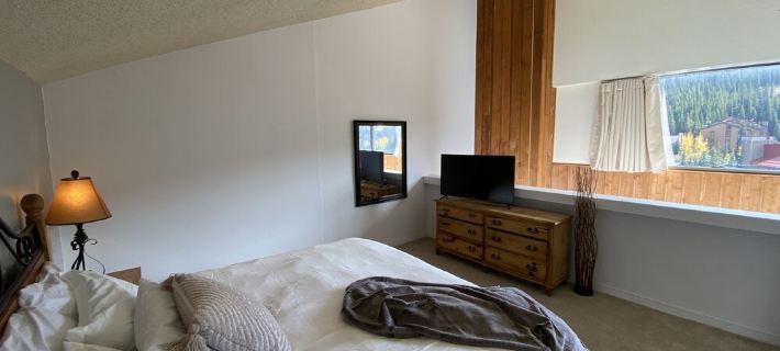 3 min Walk to Slopes, Great Views, Shared Hot Tub Hotels in Copper Mountain