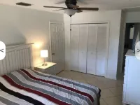 Private Suite near the Beach