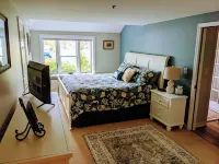 Unique Waterfront Condo at the Boatyard!