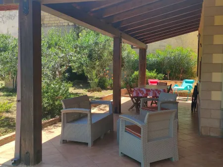 Vacation Home Near Palermo, Family-Friendly, Quiet, Free Wi-Fi Отели в г. Balestrate