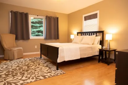 Airport getaway and fun in Beer City Отели в г. Гранд-Рапидс