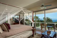 Spectacular Sunset and Ocean Views with Pool & Hotbub near Kaanapali Beach