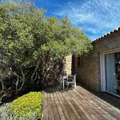 Villa Avec Piscine Privative Sécurisée au Coeur du Maquis Hotel Exterior