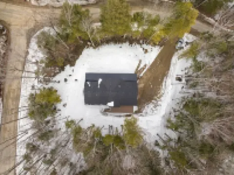 King’s Lodge in Woodstock – Sleeps 9, Family Retreat!