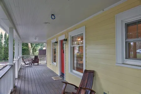 Vintage Luxury Retreat