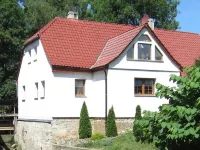 Apartment Im Schlossgarten Herbsleben ウンストルート＝ハイニヒ＝クライスのホテル