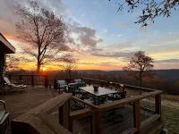 Fantastic Mountain Views, Game Room, 16 Acres, High Speed Internet and Privacy.