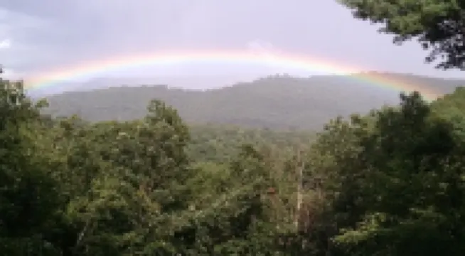 Beautiful Mountain View, Secluded Romantic, Family Friendly, WiFi, Discounted