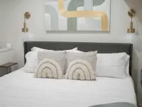 The Biker Bunker- Hot Tub - Next to MTB & Close to Downtown Bentonville