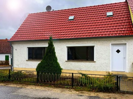 Quiet apartment for fitters - apartment for 10 people in Werder Отели рядом с достопримечательностью «Märkischer Golfclub Potsdam»