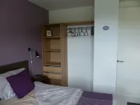 La Figue: Luxury 4 person apartment with private terrace and large swimming pool + sauna. 聖瑞利安德朗蓬住宿飯店