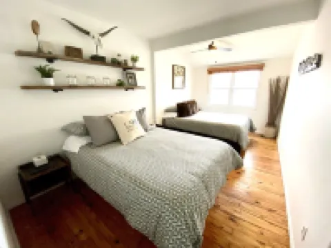 Lake Hopatcong Lake House w/Private Dock and Grill