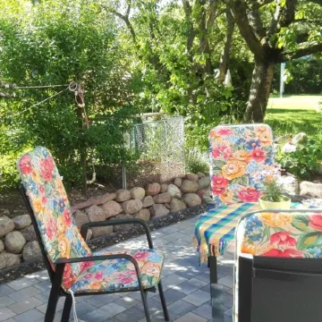 Vacation Cottage Near the Harbor