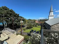 Ocean View Condo with Pool, Extra Large Lanai, New Kitchen & Bathroom.
