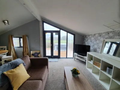 Log Cabin in the Clwydian Range Hotels in 