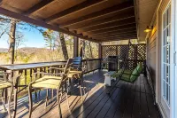 Sunset Mountain Views From Back Deck & Sapphire Resort Amenities 1-Level 3BR/2BA