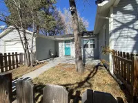Cheerful 3 Bedroom Littleton Residential Home