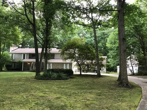 INDOOR POOL, game room, 6 BRs, 4.5 bath, sleeps 14, wheelchair access, pets ok!